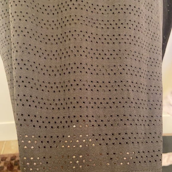 Lululemon Mesh Long-Sleeve - Picture 3 of 3